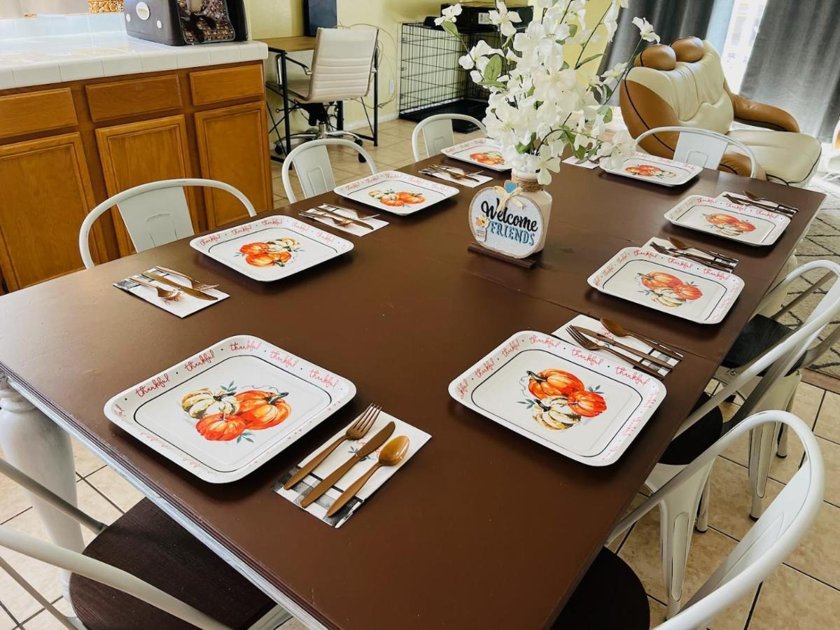 Grant'S Family Home, Sleeps 16 Guests Лас-Вегас Екстер'єр фото